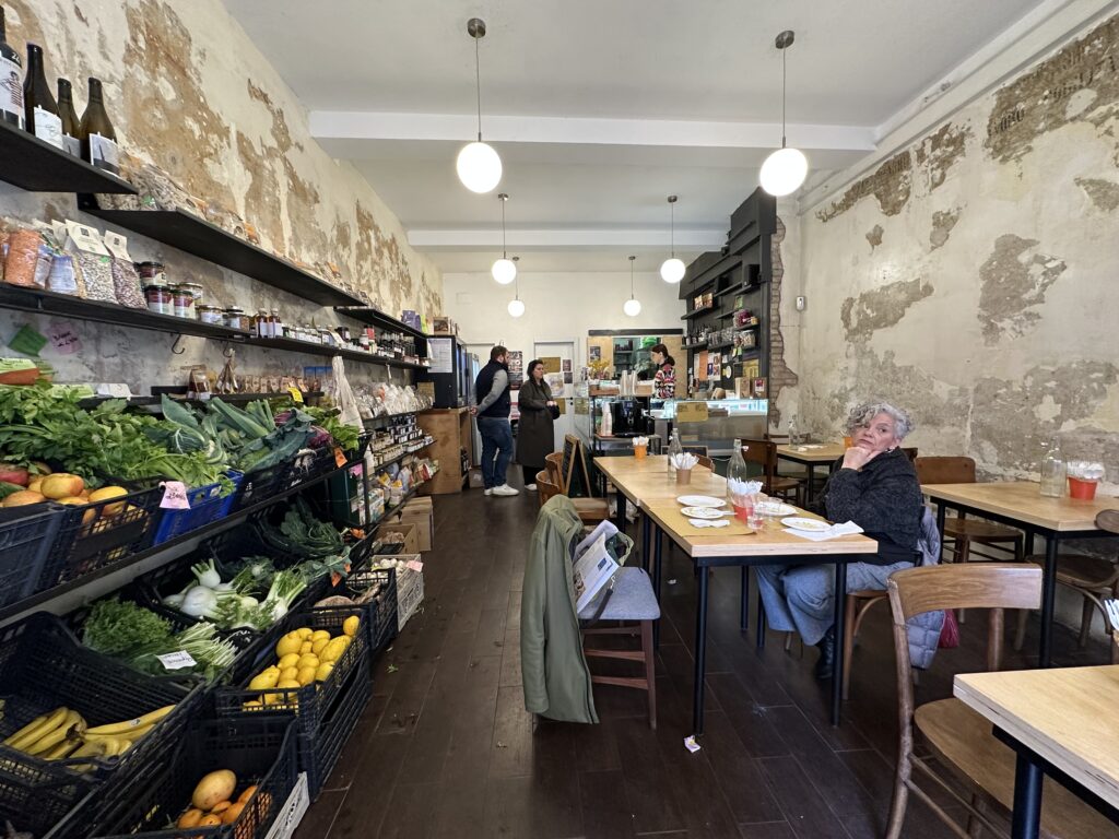 Rumi bottega organica - mangiare veg a roma