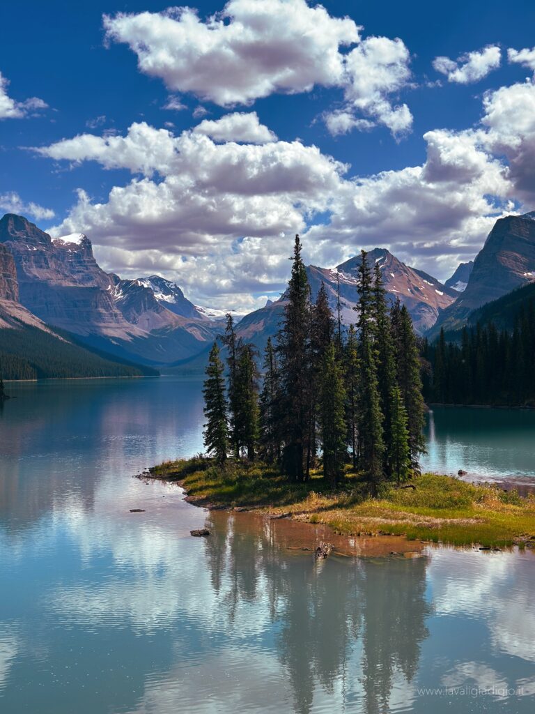 Maligne Lake, Spirit Island - Canada