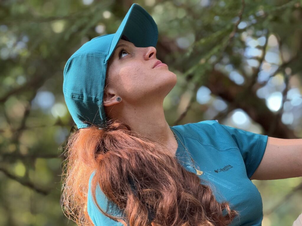 caratteristiche abbigliamento trekking Columbia cappello