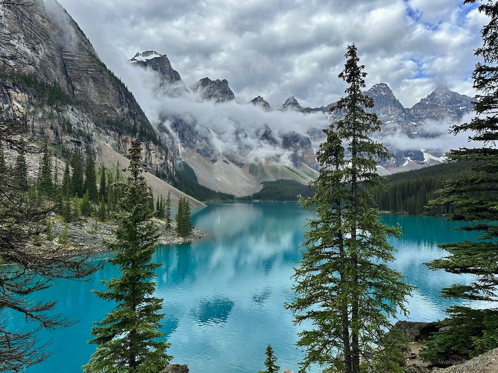 visitare moraine lake canada